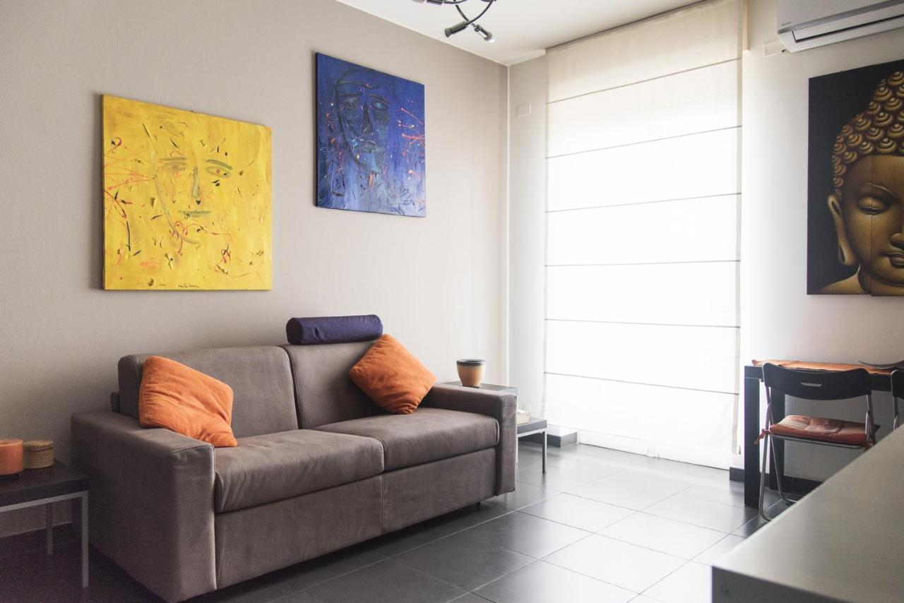 High Rise Studio Flat Near Metro Stop 米兰 外观 照片